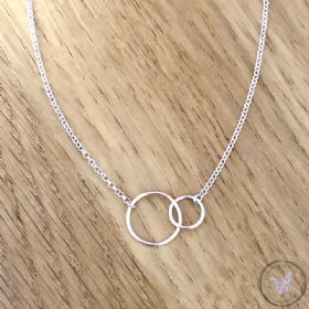Silver Linked Circles Chain Necklace